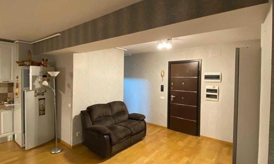 Apartament cu 2 camere semidecomandat în Aviației