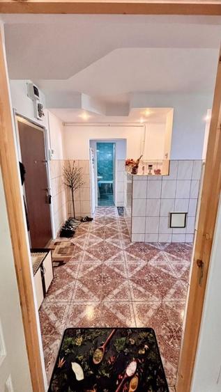 Apartament cu 2 camere decomandat, mobilat în Tudor