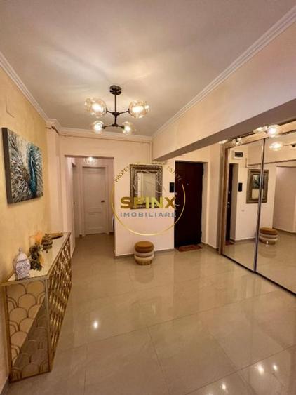 Apartament cu 3 camere, mobilat în Decebal
