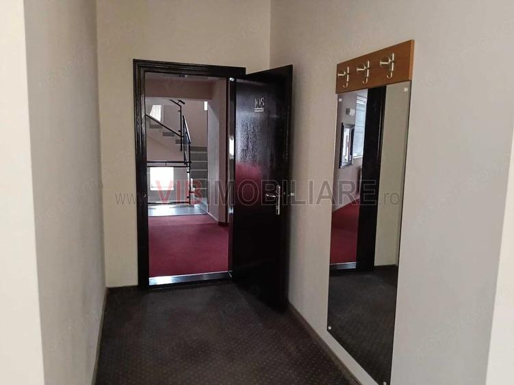 Spațiu comercial, de 1,600 mp, în Girocului