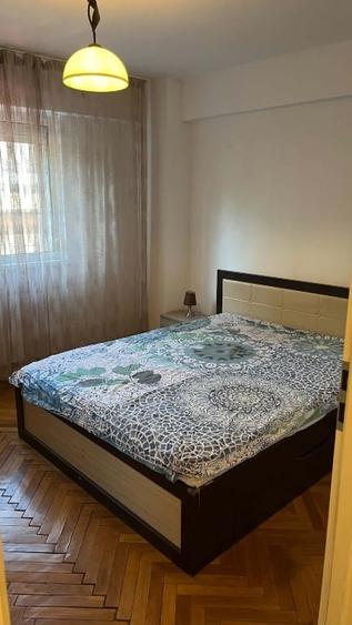 Apartament cu 3 camere decomandat, mobilat în Spitalul Județean