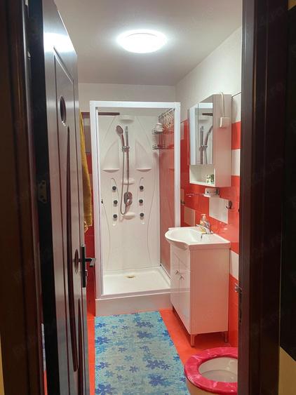 Apartament cu 3 camere decomandat în Țiglari