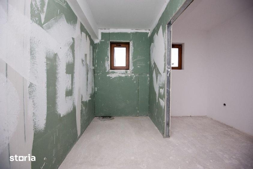 Casă cu 4 camere cu Teren 450 Mp în Pecica