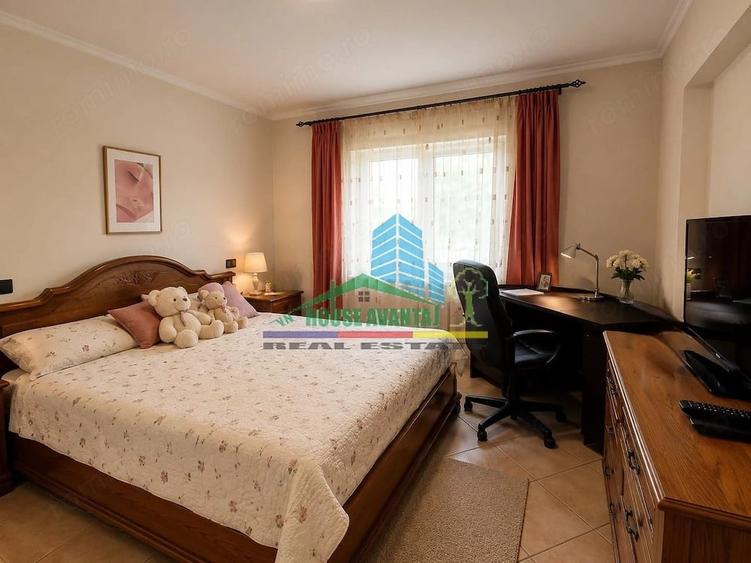 Apartament cu 4 camere decomandat în Ultracentral