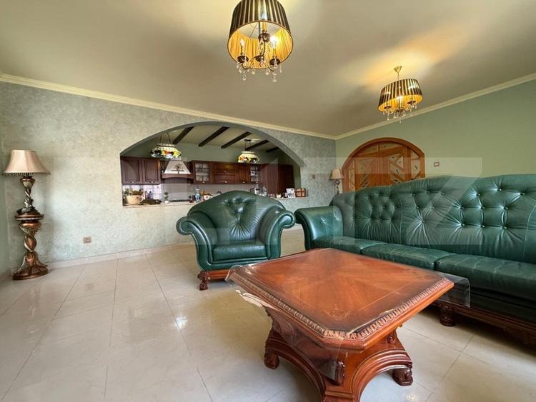 Casă individuală cu 10 camere cu Piscina în Iosefin