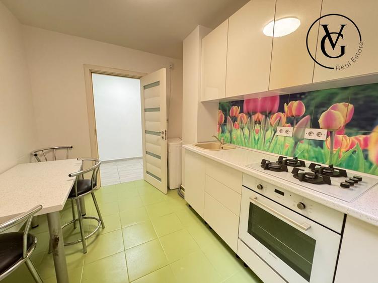 Apartament cu 3 camere semidecomandat în Iancului