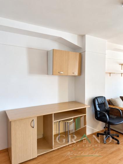 Apartament cu 2 camere semidecomandat, mobilat în Iris