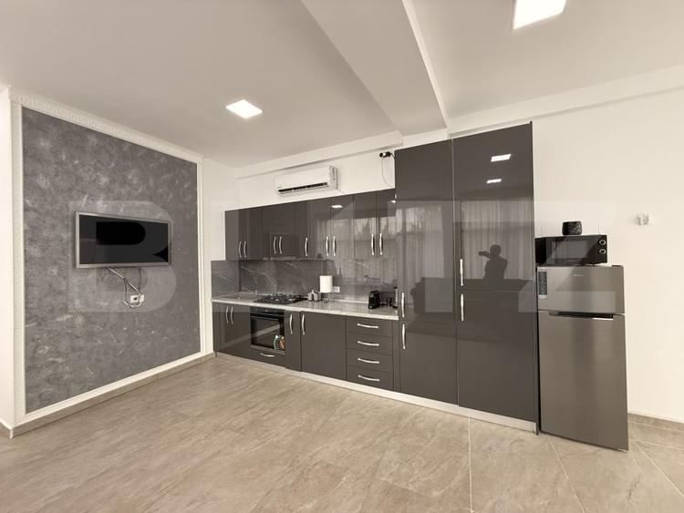 Apartament cu 3 camere decomandat, mobilat în Brazda lui Novac