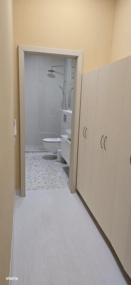 Spațiu comercial, de 102 mp, în Între Lacuri
