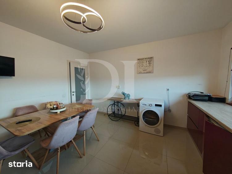 Duplex cu 4 camere cu Canalizare în Florești