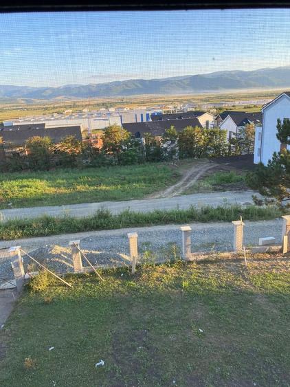 Casă cu Teren 640 Mp în Central