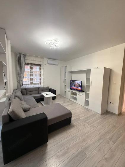 Apartament cu 2 camere semidecomandat în Torontalului