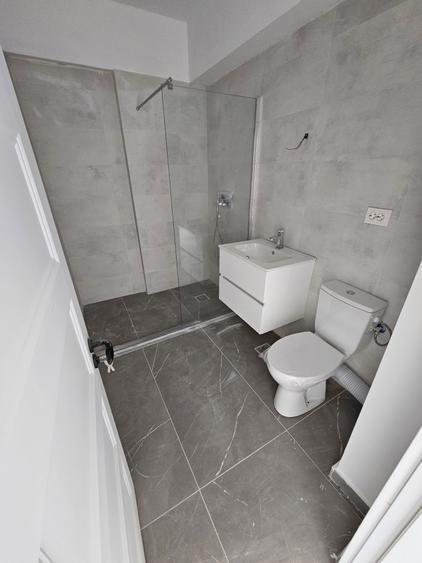 Apartament cu 2 camere semidecomandat în Haliu
