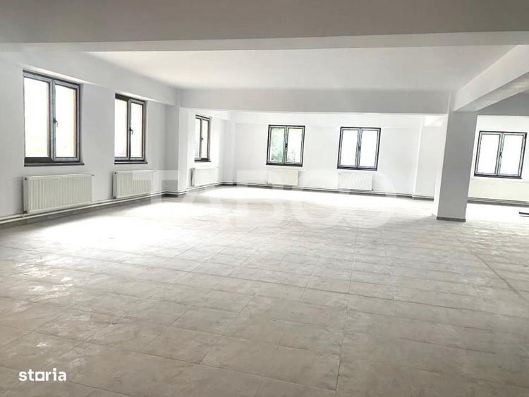 Spațiu comercial, de 600 mp, în Central