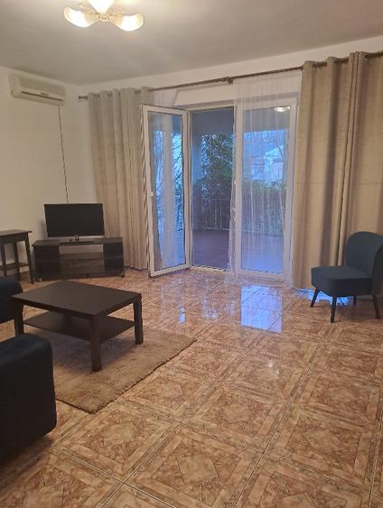 Apartament cu 2 camere decomandat, mobilat în Băneasa