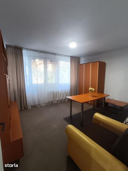Apartament cu 2 camere decomandat în Rahova
