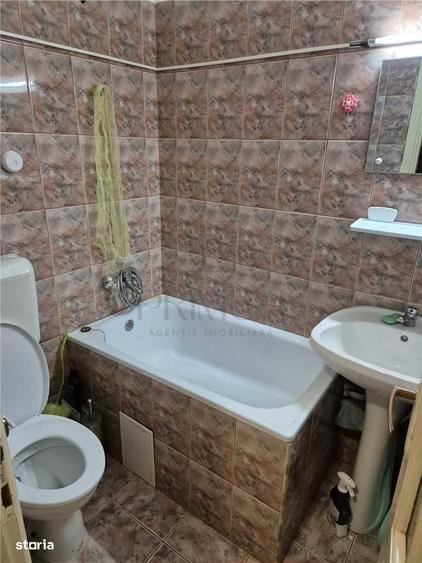 Garsonieră, mobilată în UMT