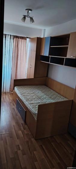 Apartament cu 4 camere decomandat în Micro 5