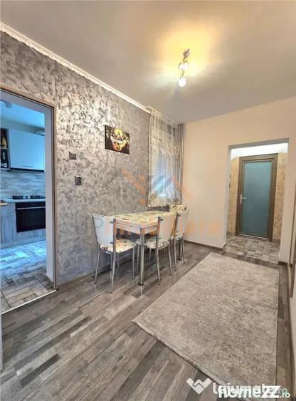 Apartament cu 4 camere decomandat în Rogerius