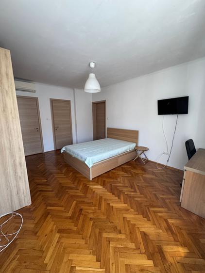 Propunem spre vanzare ap cu o camera str Crisan, zona centrala - 3