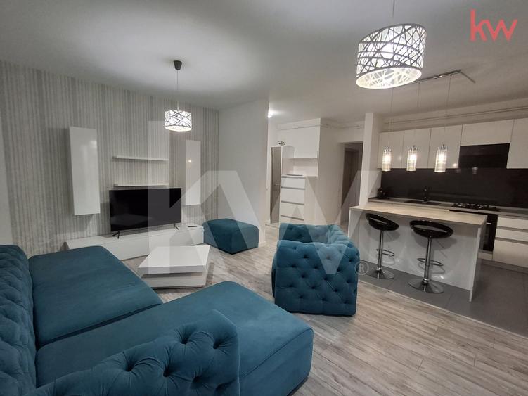 Apartament cu 3 camere decomandat, mobilat în Calea Severinului