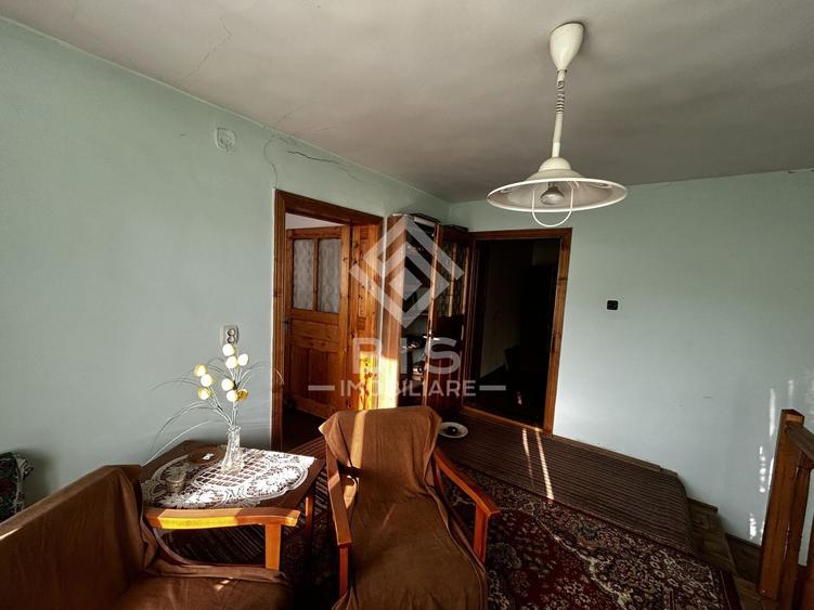 Casă individuală cu 4 camere cu Canalizare în Sărata