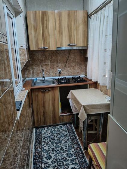 Apartament cu 2 camere decomandat în Republicii