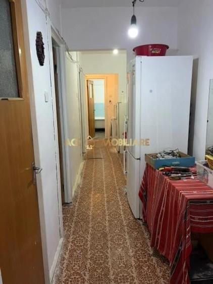 Apartament cu 3 camere decomandat, mobilat în Ozana