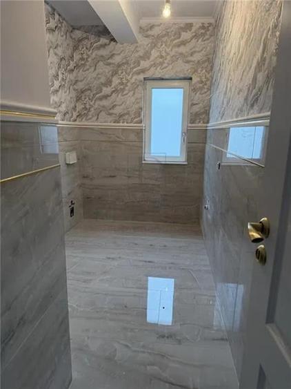 Duplex cu 5 camere cu Canalizare în Dumbrăvița