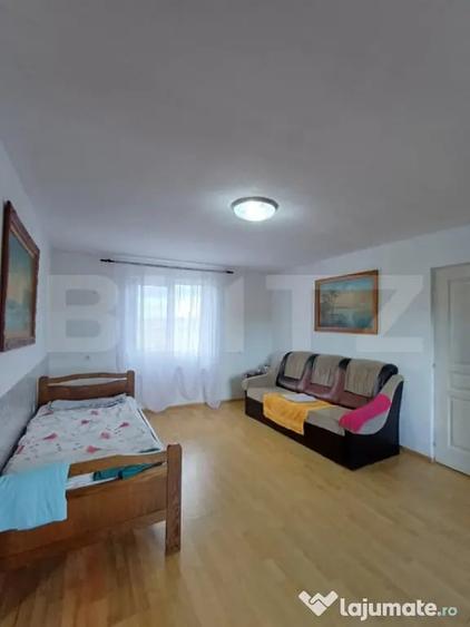 Casă cu 2 camere cu Teren 3289 Mp în Luna
