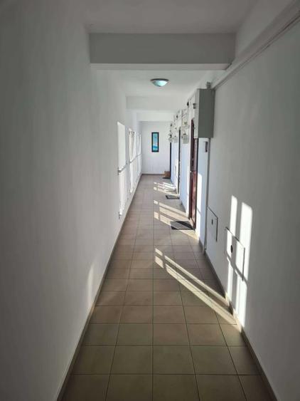 Garsonieră decomandată în 7 Noiembrie