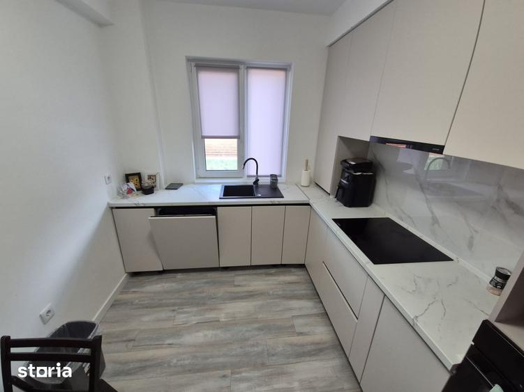 Casă cu 5 camere cu Teren 400 Mp în Gilău