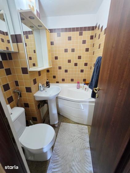 Apartament cu 3 camere decomandat în Vest