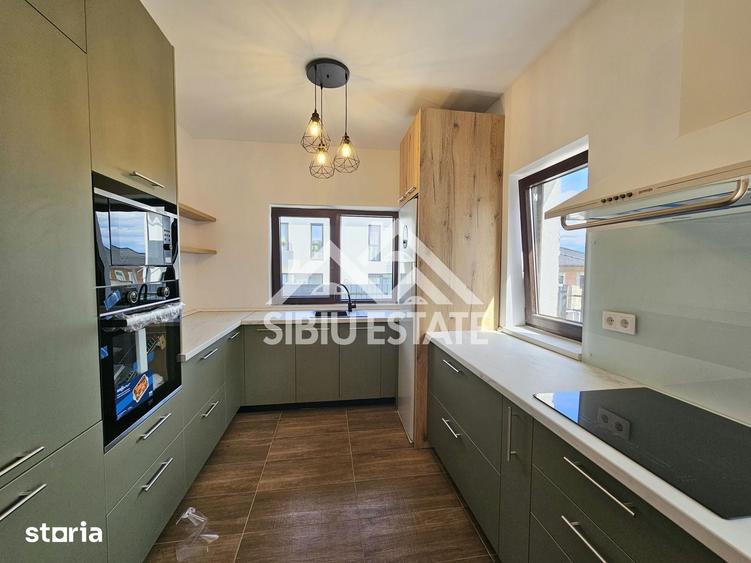 Casă cu 4 camere cu Teren 220 Mp în Central