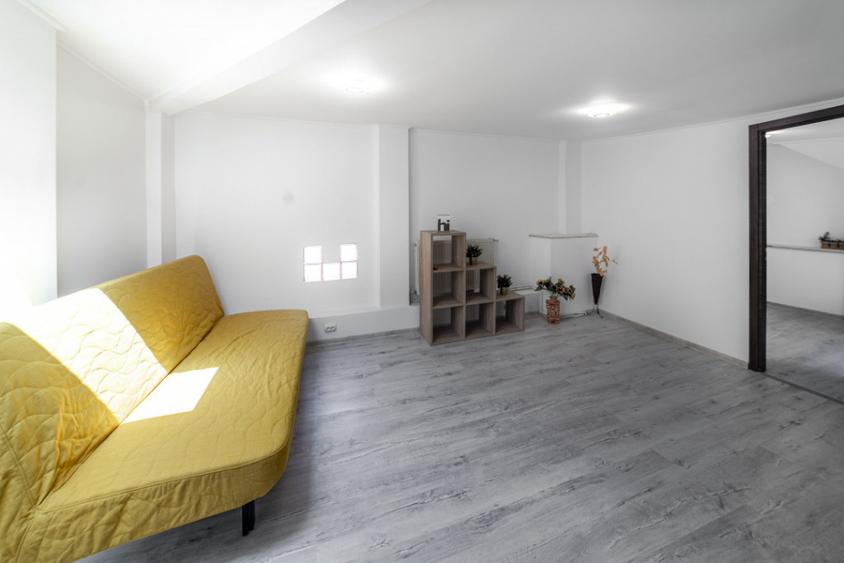Studio modern 40mp*Batistei*In vila P+1+M - 2