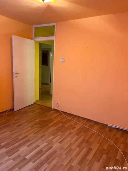 Apartament cu 4 camere decomandat în Bejan