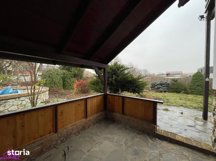 Casă cu 4 camere cu Teren 427 Mp în Central