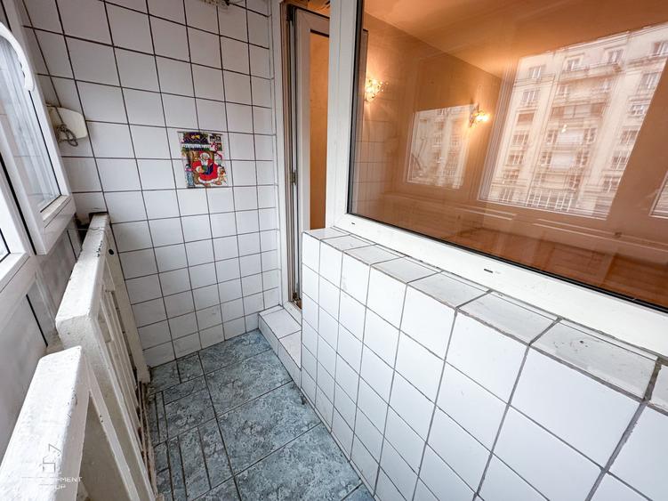 Apartament cu 3 camere decomandat în Nerva Traian