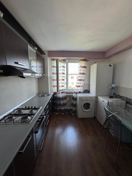 Apartament cu 2 camere semidecomandat, mobilat în Brazda lui Novac