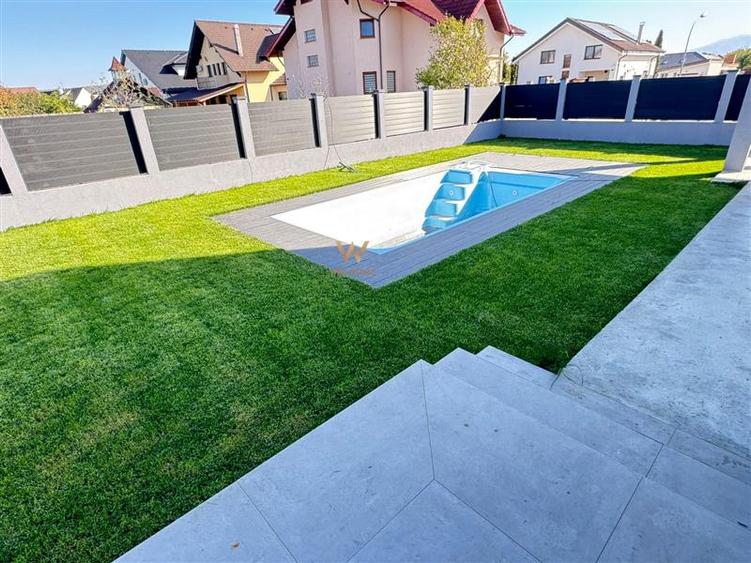 Casă individuală cu 4 camere cu Piscina în Șelimbăr