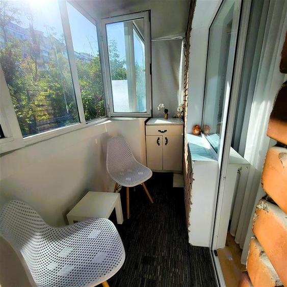 Apartament cu 2 camere decomandat, mobilat în Unirii Nord