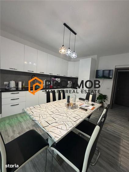 Casă cu 4 camere decomandat cu Teren 360 Mp în Central