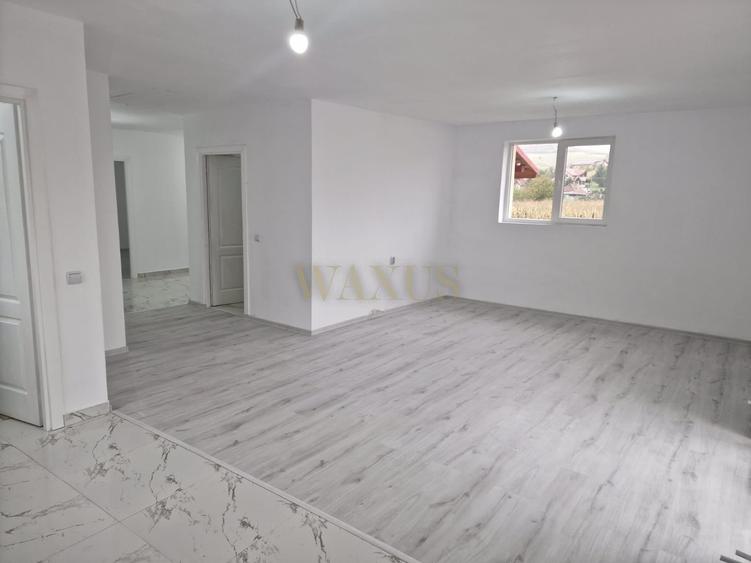 Duplex cu 4 camere cu Canalizare în Căianu Mic