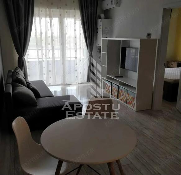Apartament cu 3 camere decomandat în UTA