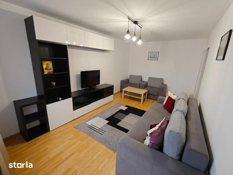 Apartament cu 2 camere decomandat în Tei