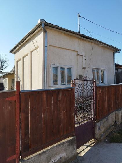 Casă cu 3 camere în Central