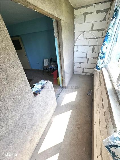 Apartament cu 2 camere decomandat în Apollo