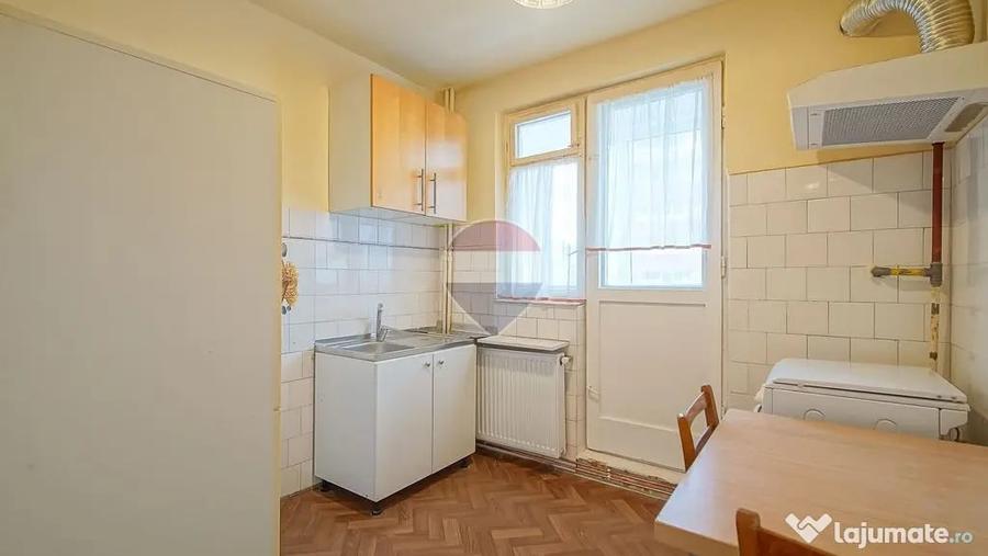 Apartament cu 2 camere semidecomandat în Est