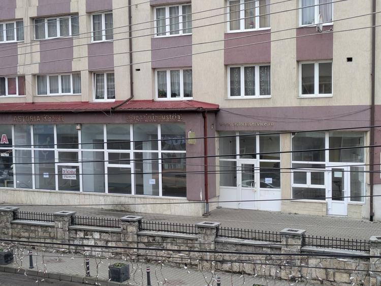 Spațiu comercial, de 355 mp, în Central