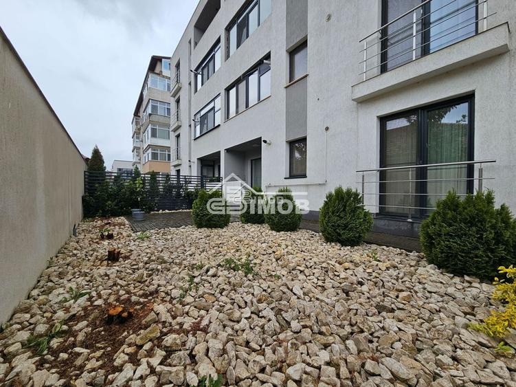 Apartament cu 2 camere decomandat, mobilat în Micro 3